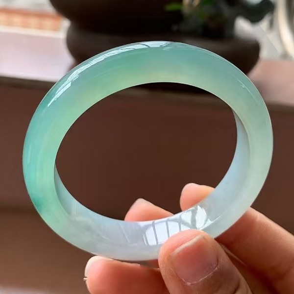 老苏翡翠料场